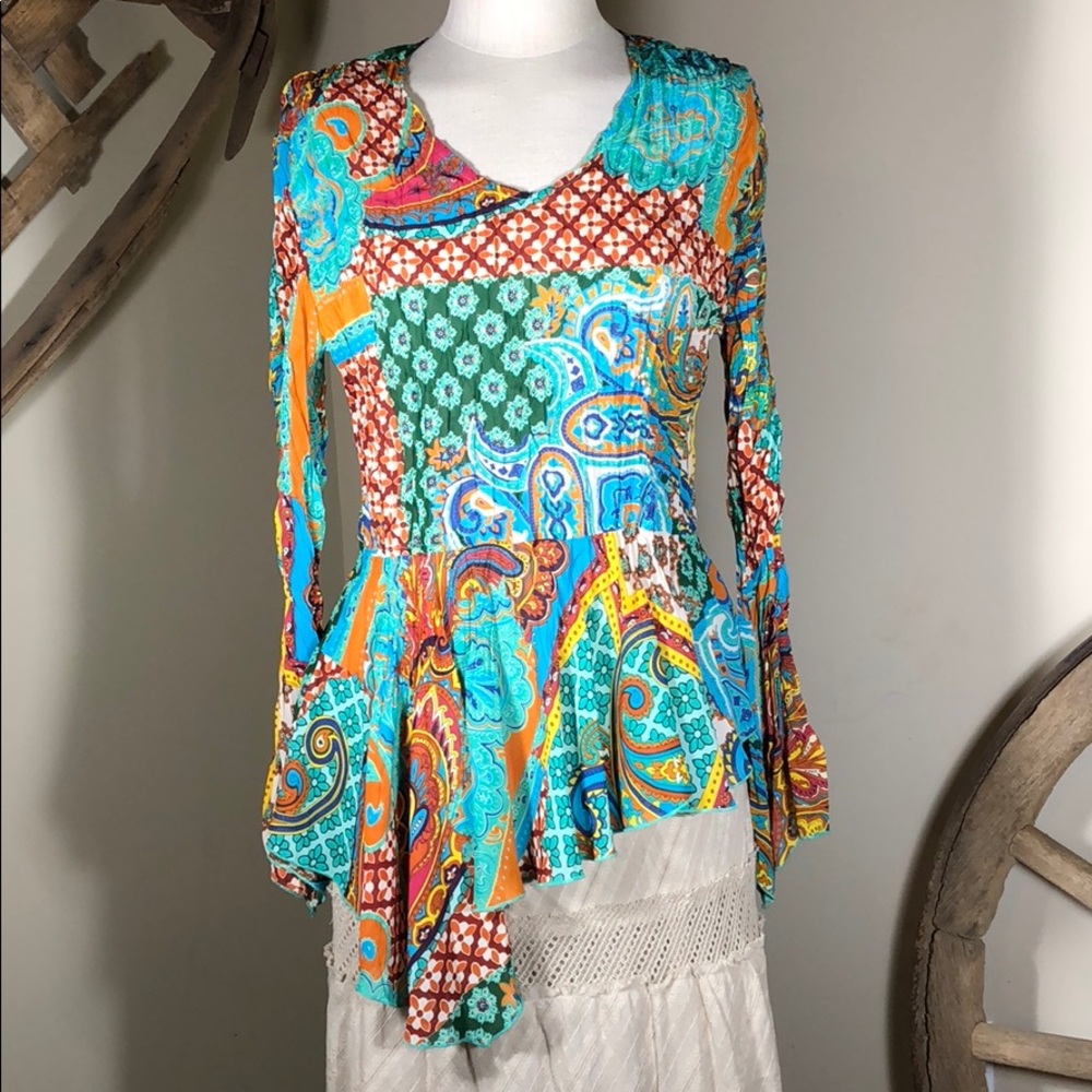 Essentials by Milano Boho Peasant Top- Sz Medium